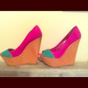 Jessica Simpson MultiColor WedgePeepToe Size 8/8.5